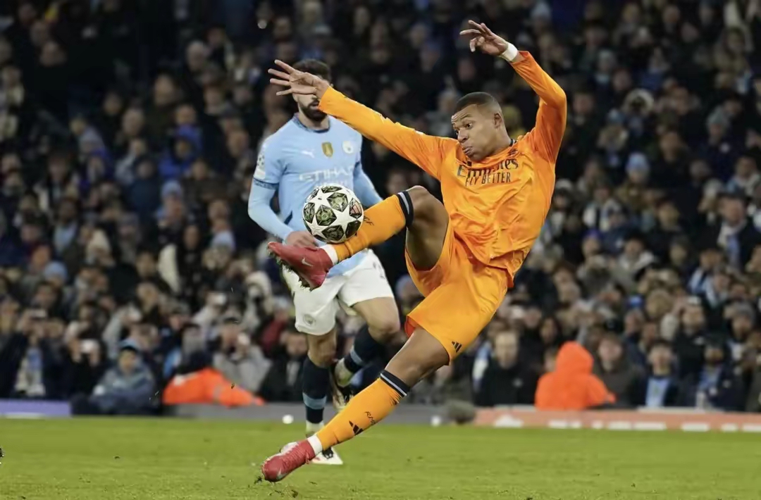 欧宝oubao sports-关于新秀崭露头角：皇马梅开二度提升实力的信息